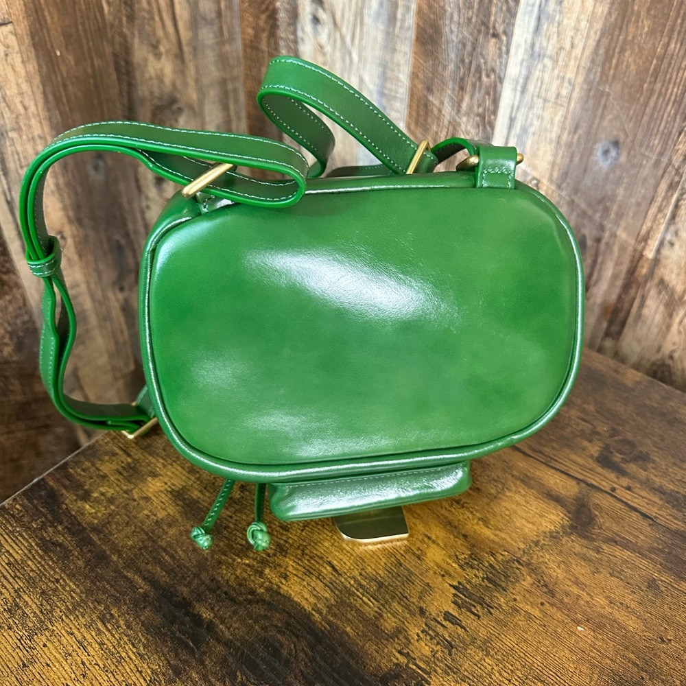 Brandon Blackwood Vibrant Green Backpack - Picture 8 of 8